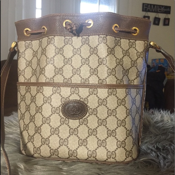 -SOLD- Gucci Vintage bucket bag- good condition - Picture 11 of 13